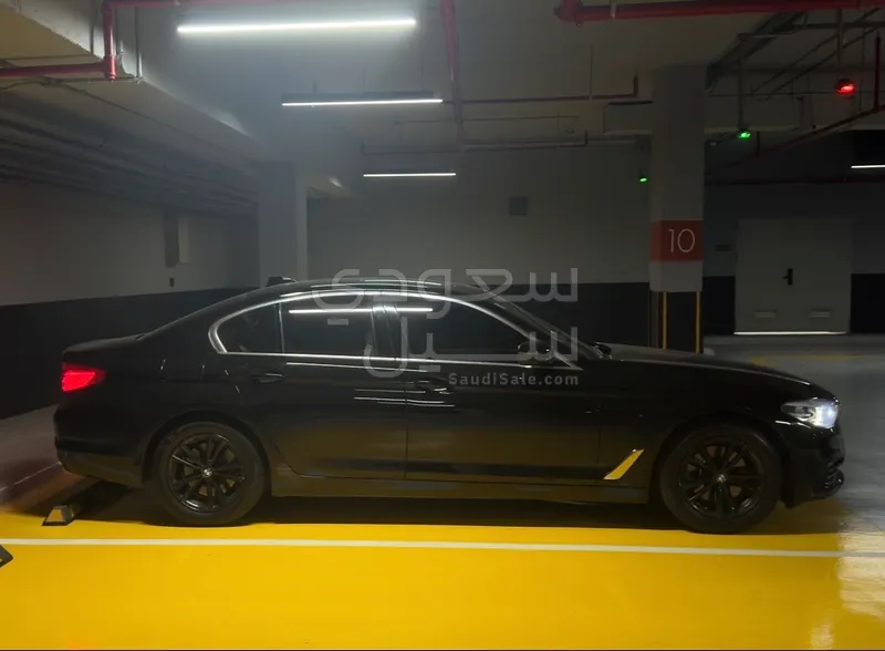 2020 بي ام دبليو الفئة الخامسة 520 أي