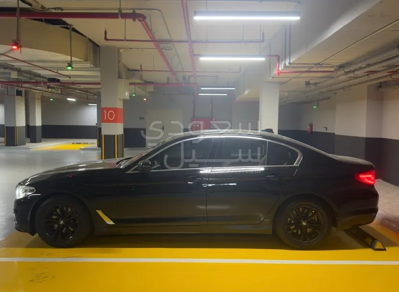 2020 بي ام دبليو الفئة الخامسة 520 أي