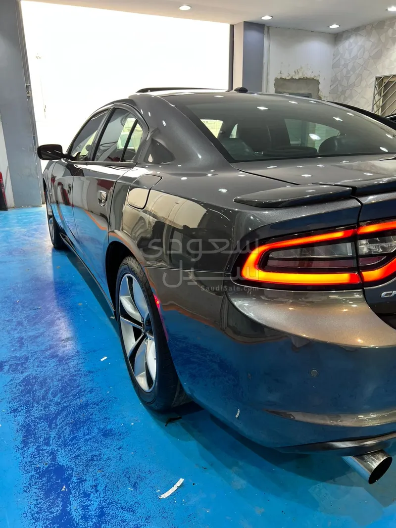 2016 دودج تشارجر ار تي بريميوم