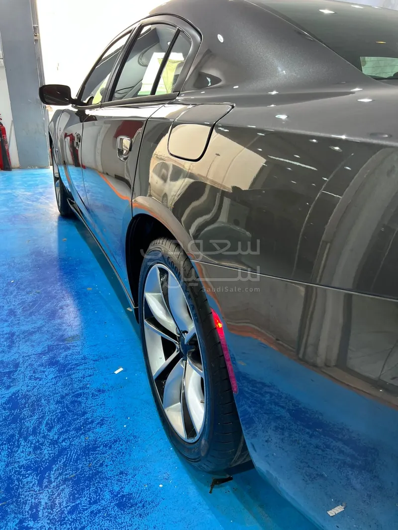 2016 دودج تشارجر ار تي بريميوم