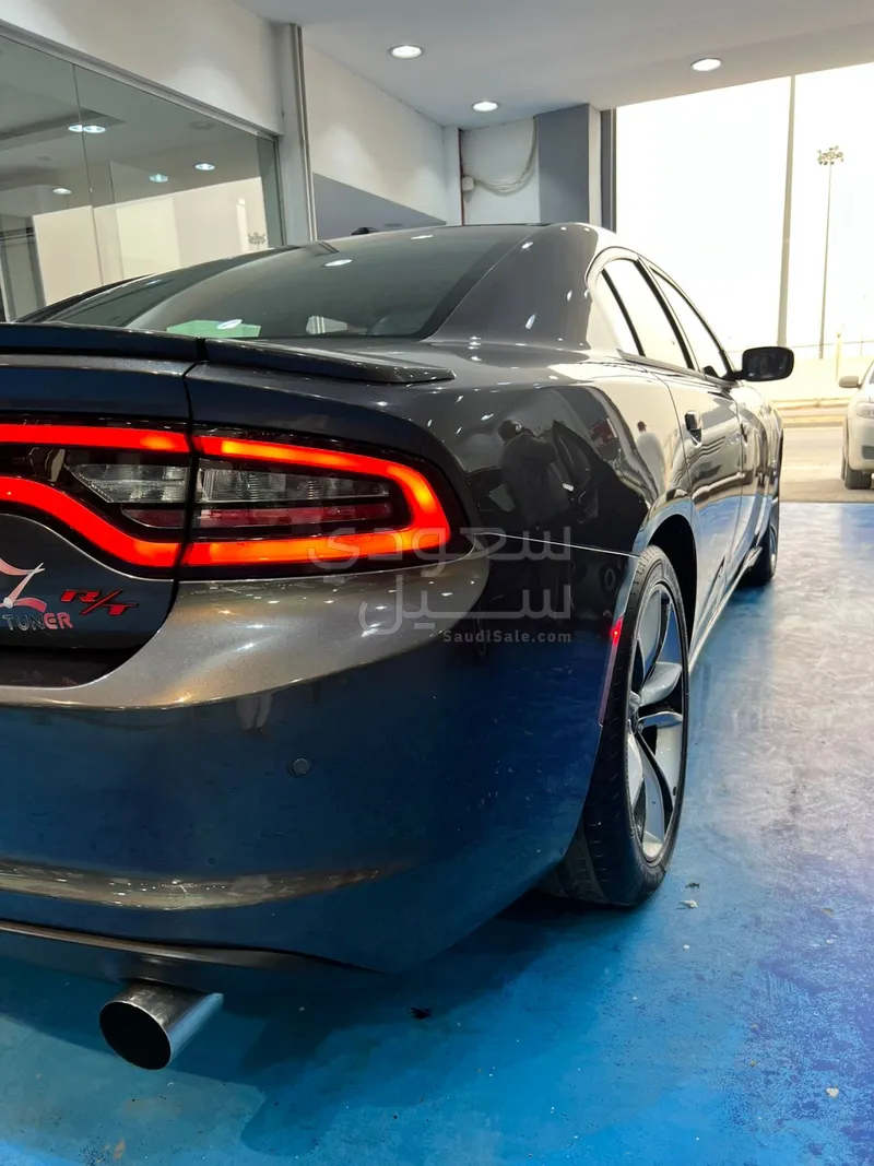 2016 دودج تشارجر ار تي بريميوم