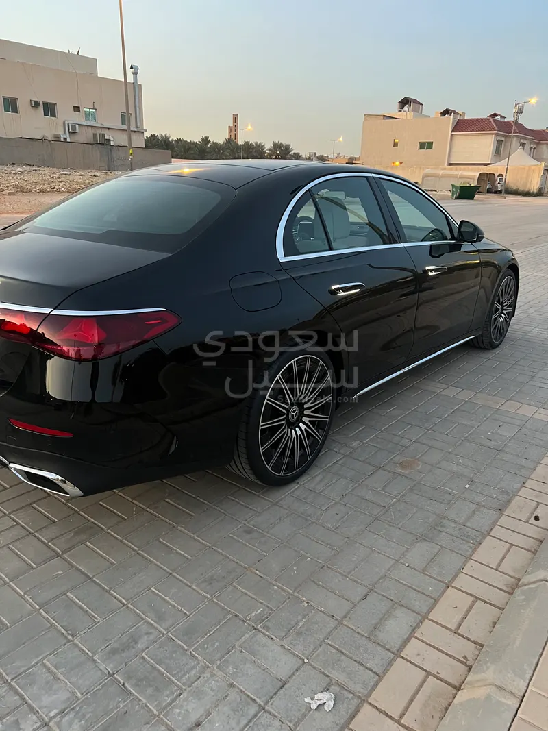 2026 مرسيدس - بنز إي 200