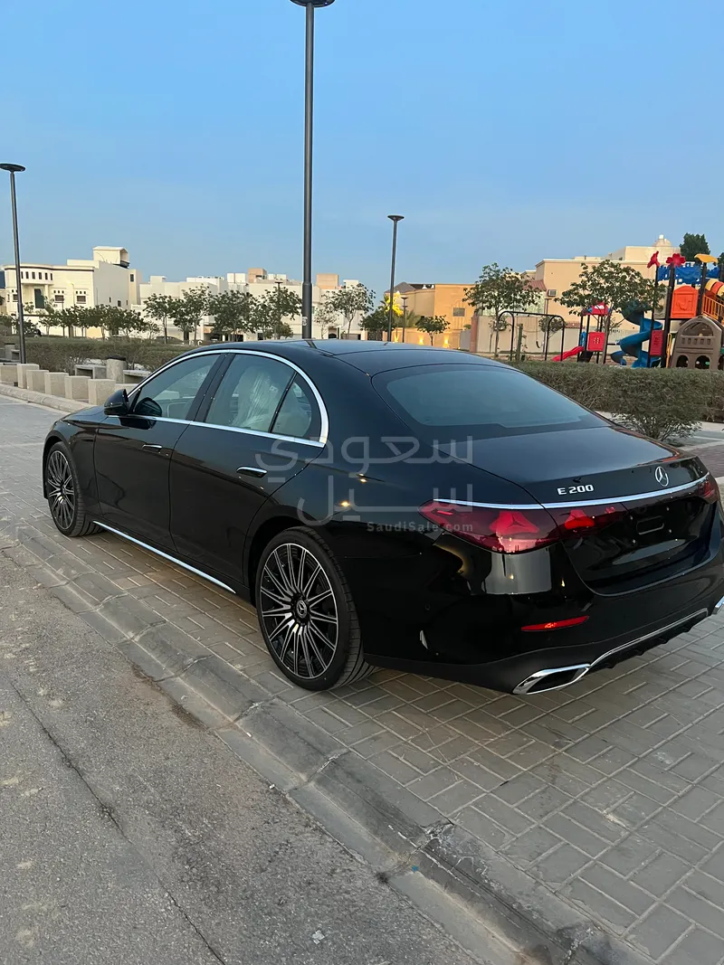 2026 مرسيدس - بنز إي 200