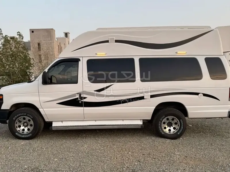 2013 كارافان كارافان