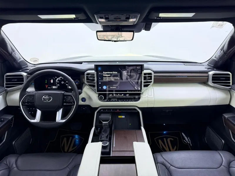 2024 تويوتا سكويا