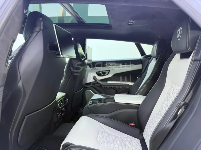 2020 لمبرجيني اوروس