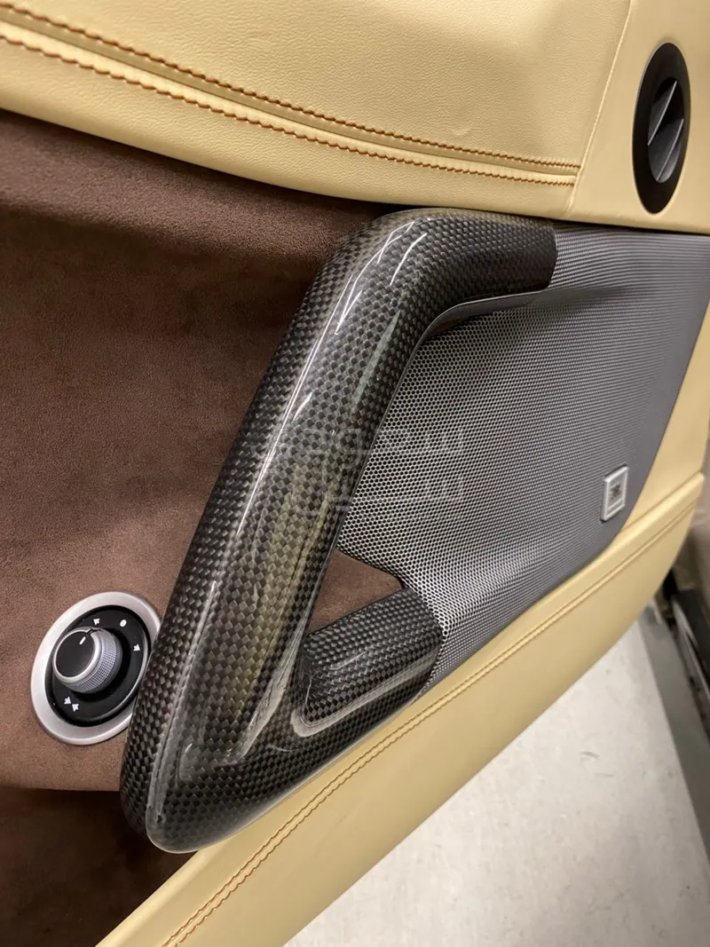 2017 فيراري جي تي سي 4 لوسو