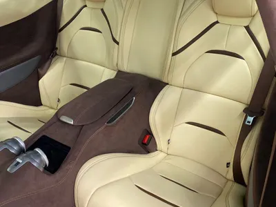 2017 فيراري جي تي سي 4 لوسو