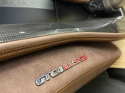 2017 فيراري جي تي سي 4 لوسو