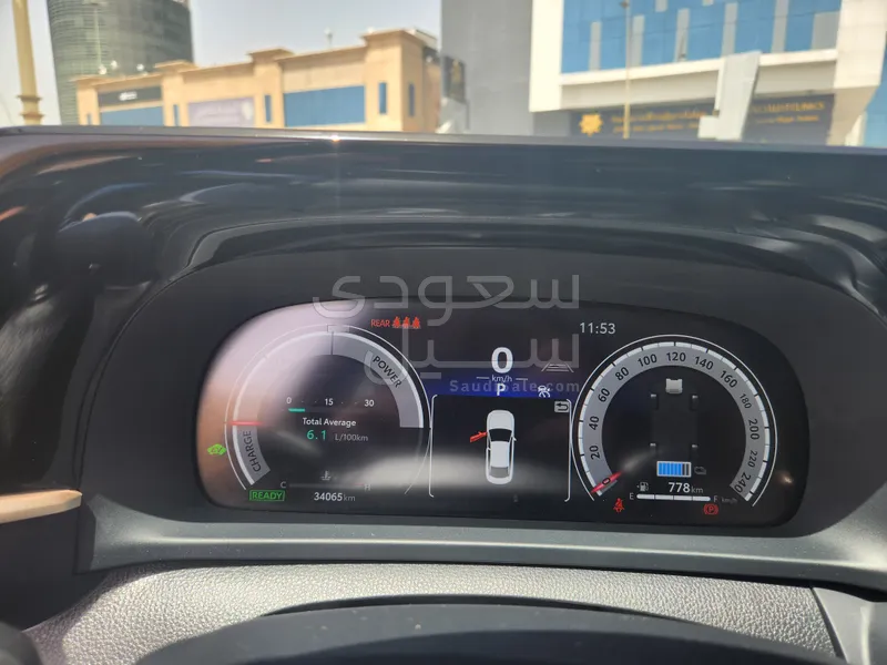 2023 تويوتا كراون بريميوم