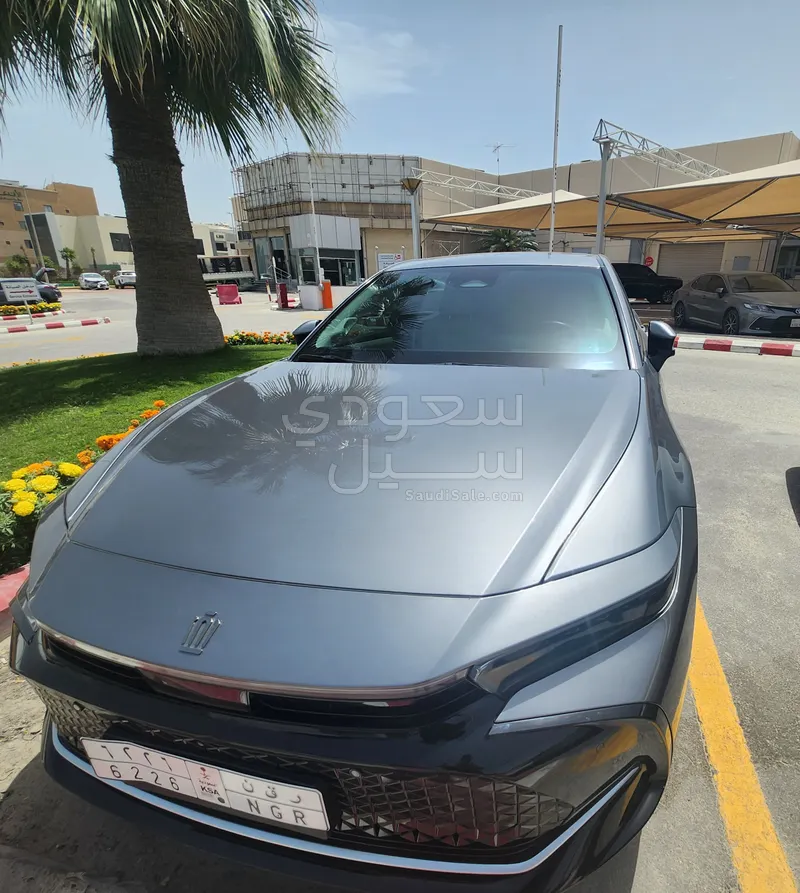 2023 تويوتا كراون بريميوم