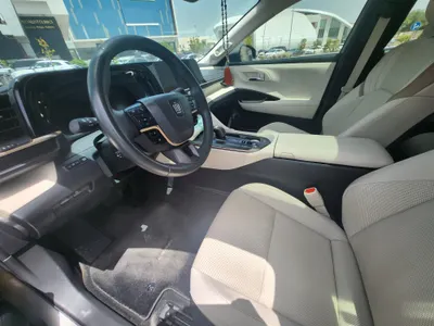 2023 تويوتا كراون بريميوم