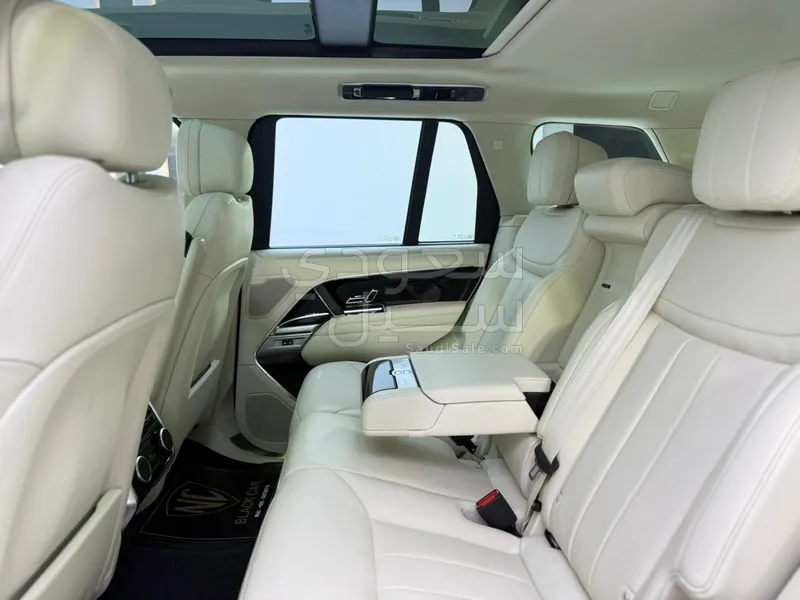 2024 لاند روفر رينج روفر اتش اس اي