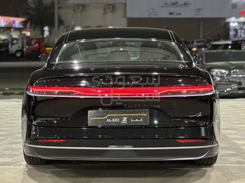 2024 لوسيد اير بيور