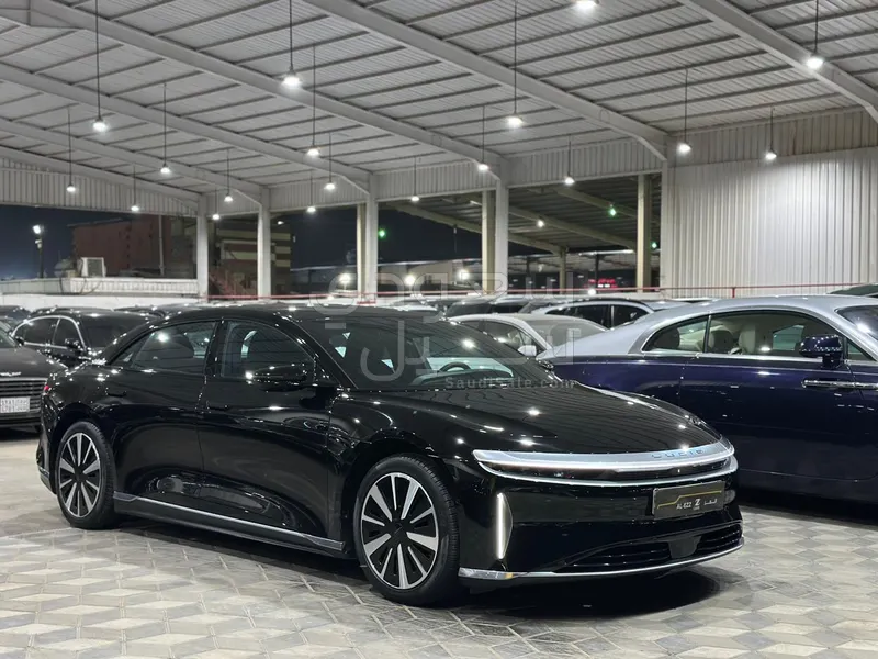 2024 لوسيد اير بيور