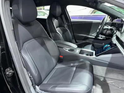 2024 لوسيد اير بيور