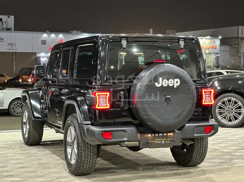 2023 جييب رانجلر صحارى