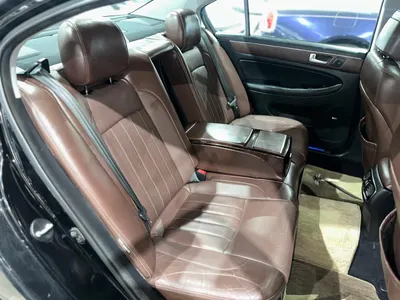 2013 جينيسيس جي 80