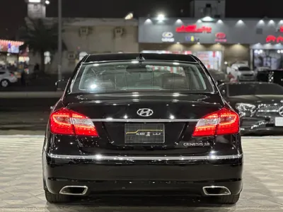 2013 جينيسيس جي 80