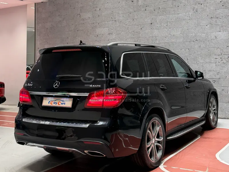 2015 مرسيدس - بنز جي إل 500