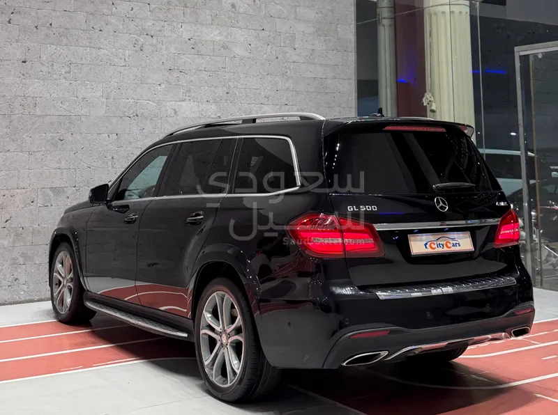 2015 مرسيدس - بنز جي إل 500