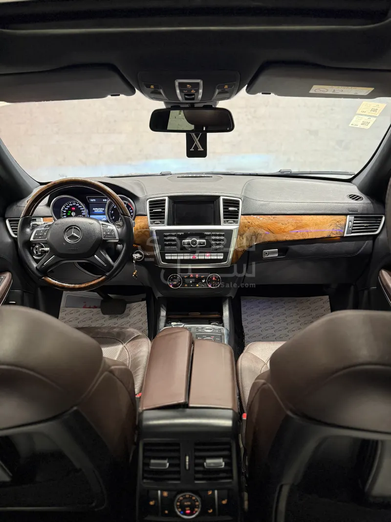 2015 مرسيدس - بنز جي إل 500