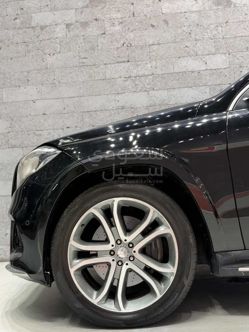 2015 مرسيدس - بنز جي إل 500