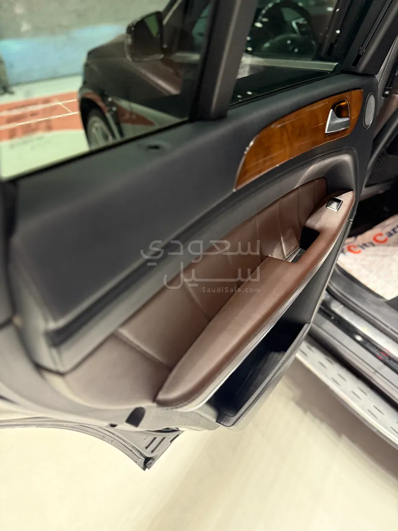 2015 مرسيدس - بنز جي إل 500