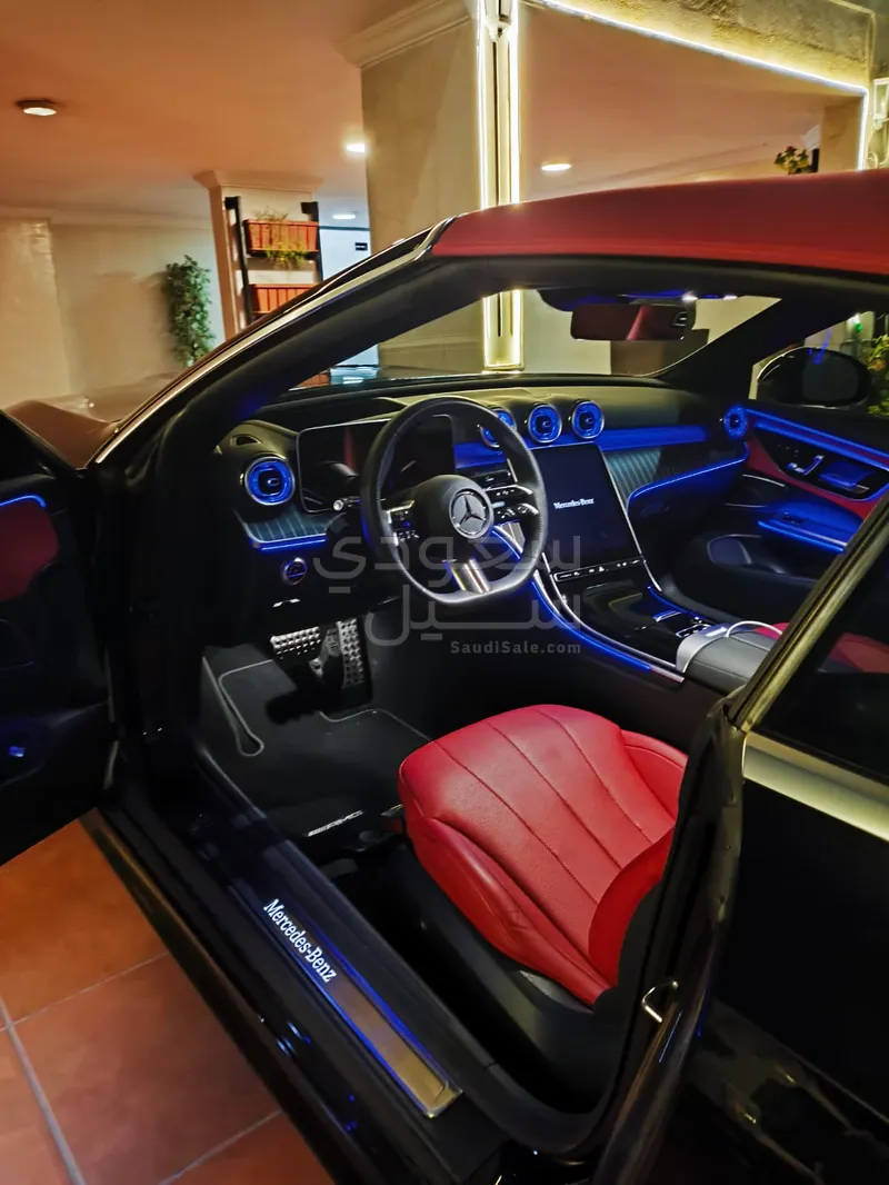 2024 مرسيدس - بنز سي إل إي 200