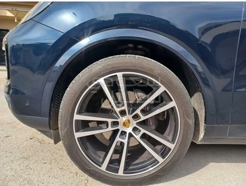 2024 Porsche Cayenne Coupe