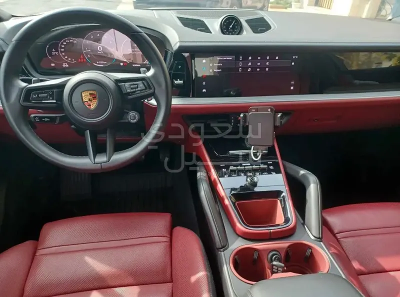 2024 Porsche Cayenne Coupe