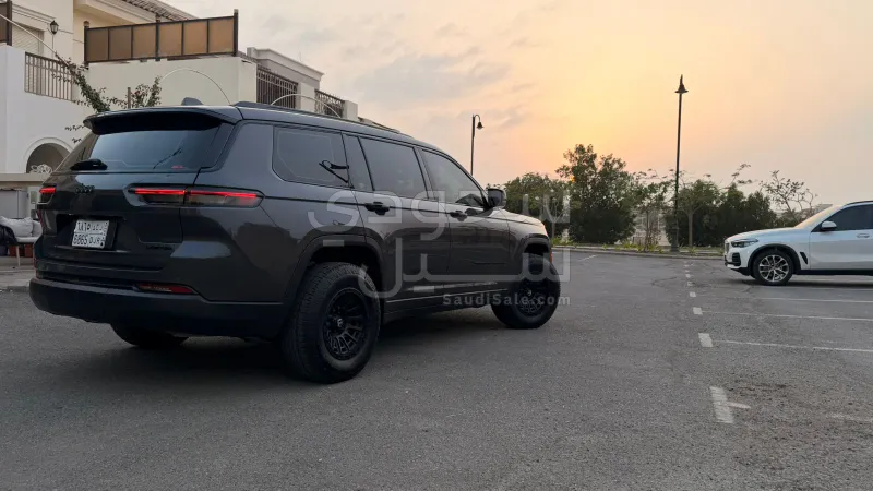 2022 جييب شيروكي ليمتد