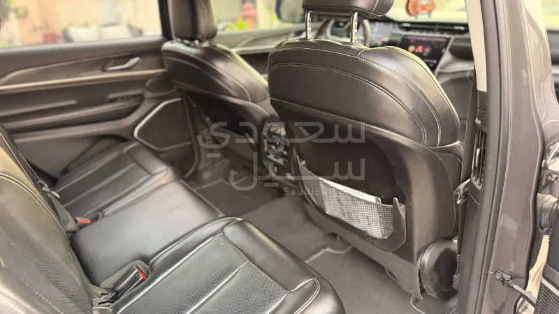 2022 جييب شيروكي ليمتد