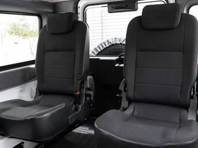 2015 لاند روفر ديفيندر 90