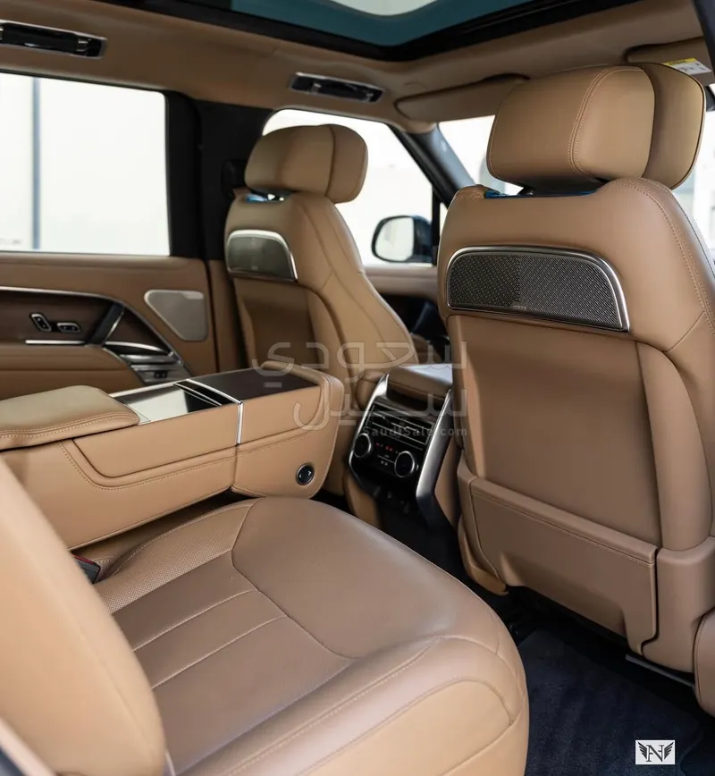 2022 لاند روفر رينج روفر فوج اوتوبيوغرافي