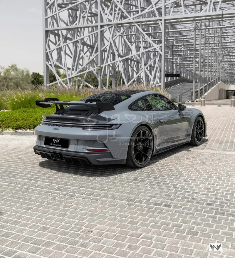 2024 بورش 911 كاريرا جي تي 3