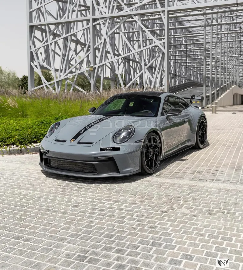 2024 بورش 911 كاريرا جي تي 3