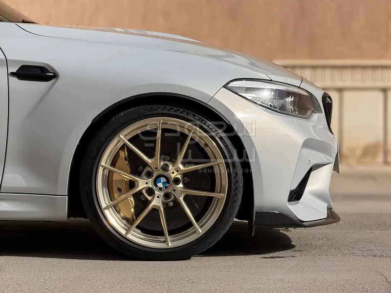 2021 بي ام دبليو الفئة ام إم2 سي إس