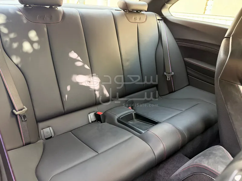 2021 بي ام دبليو الفئة ام إم2 سي إس