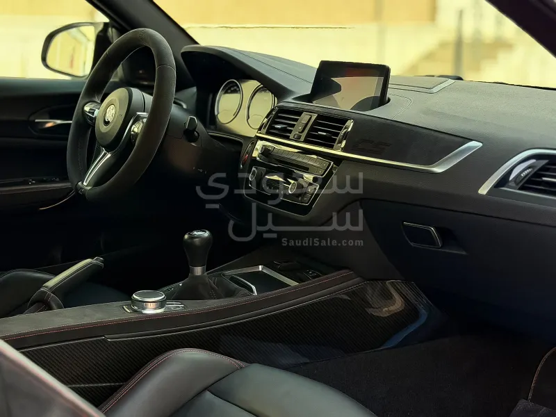 2021 بي ام دبليو الفئة ام إم2 سي إس