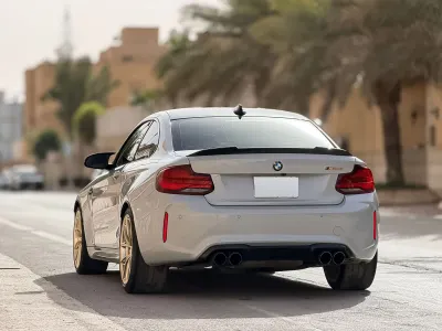 2021 بي ام دبليو الفئة ام إم2 سي إس