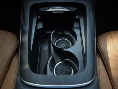 2026 مرسيدس - بنز إي 200 أي إم جي