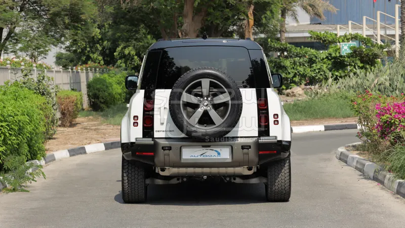 2025 لاند روفر ديفيندر 110