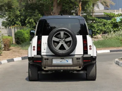 2025 لاند روفر ديفيندر 110