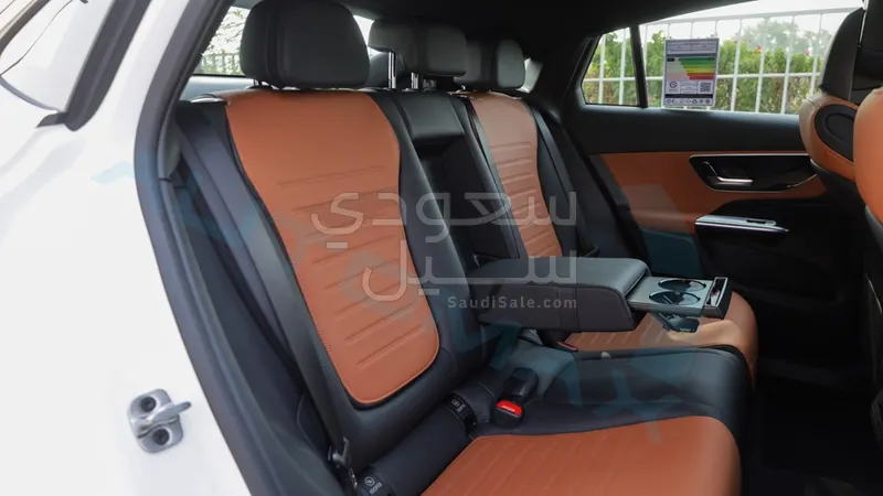 2026 مرسيدس - بنز جي إل سي 200