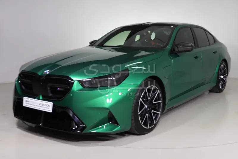 2025 بي ام دبليو الفئة ام إم 5 كومبيتيشن