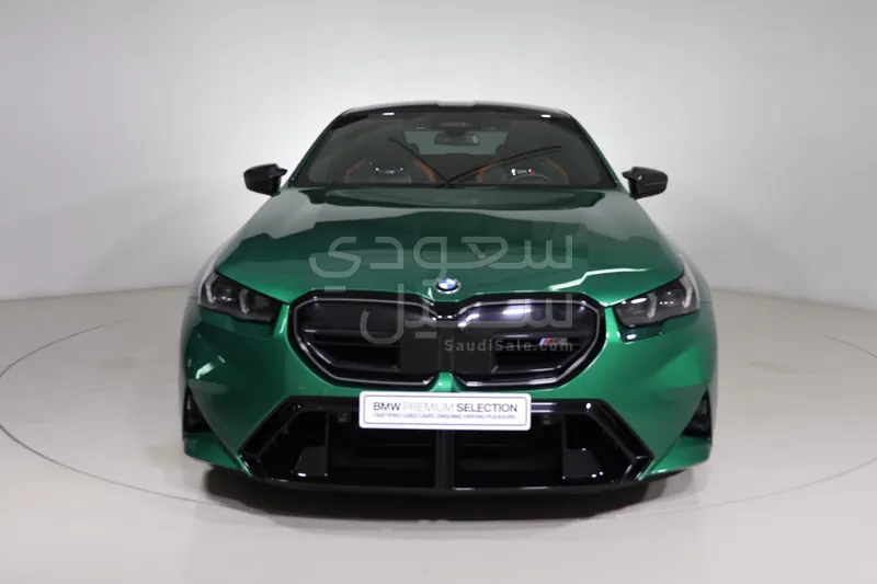 2025 بي ام دبليو الفئة ام إم 5 كومبيتيشن