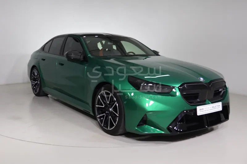 2025 بي ام دبليو الفئة ام إم 5 كومبيتيشن