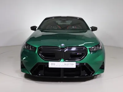 2025 بي ام دبليو الفئة ام إم 5 كومبيتيشن