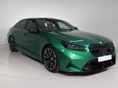 2025 بي ام دبليو الفئة ام إم 5 كومبيتيشن